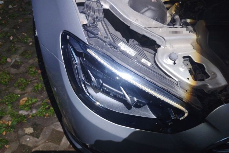 Used Mercedes-Benz E-Class 2022 Second Facelift E 300 L Luxury Edition Right Front Headlight