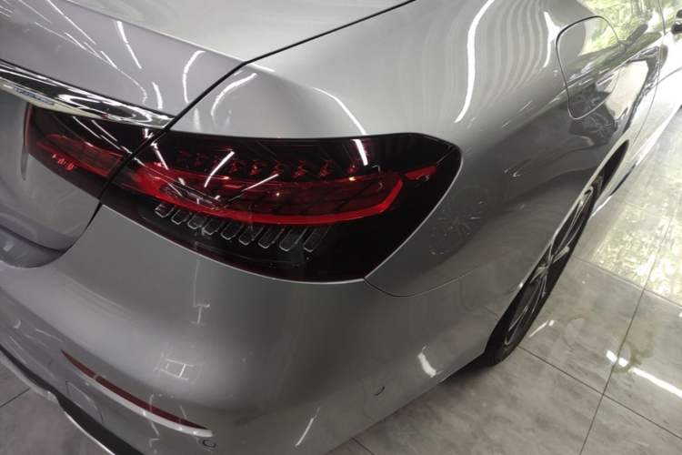 Used Mercedes-Benz E-Class 2022 Revised E 300 L Sport Luxury Edition Right Rear Taillight