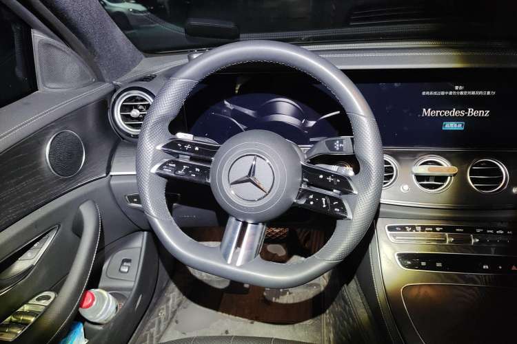 Used Mercedes-Benz E-Class 2022 E 260 Stylish Sports Edition Steering Wheel
