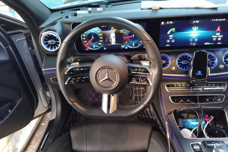 Used Mercedes-Benz E-Class 2022 E 260 Stylish Sports Edition Steering Wheel