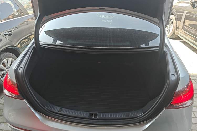 Used Mercedes-Benz E-Class 2022 E 260 L Sport Edition Trunk