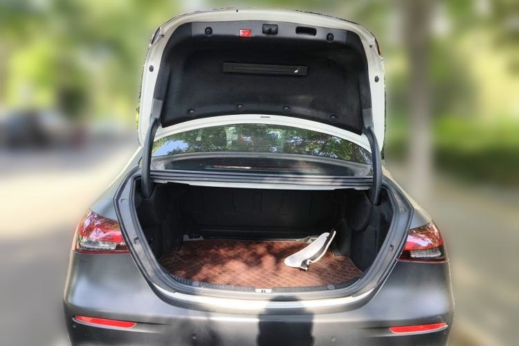 Used Mercedes-Benz E-Class 2022 E 260 L Sport Edition Trunk