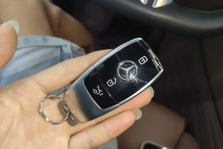 Used Mercedes-Benz E-Class 2022 Revised E 300 L Sport Luxury Edition Vehicle Key