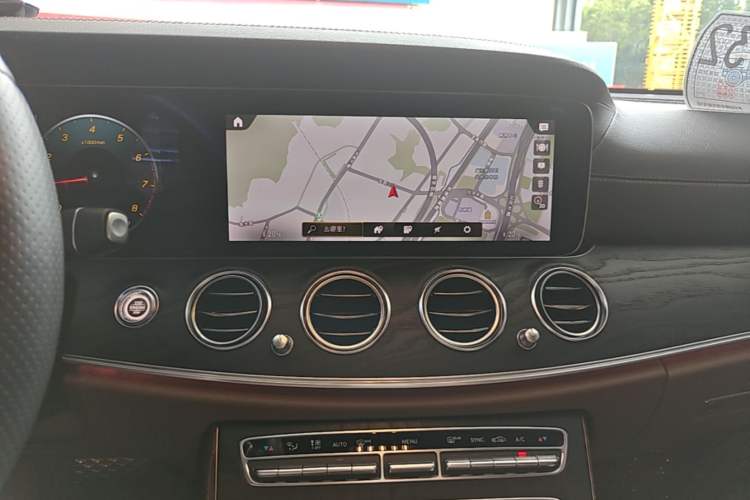 Used Mercedes-Benz E-Class 2022 E 260 L Sport Edition Audio And AC Panel