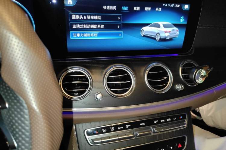 Used Mercedes-Benz E-Class 2022 Second Facelift E 260 L Sport Edition Audio And AC Panel