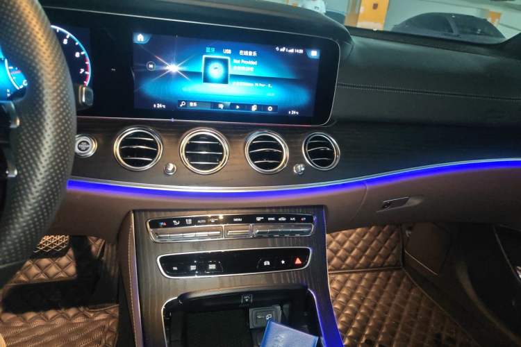 Used Mercedes-Benz E-Class 2022 Revised E 300 L Sporty and Stylish Edition Audio And AC Panel