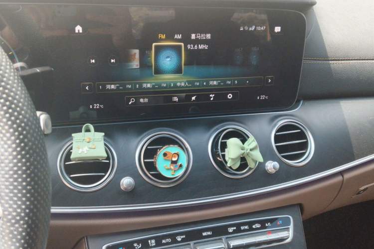 Used Mercedes-Benz E-Class 2022 E 260 Stylish Sports Edition Audio And AC Panel