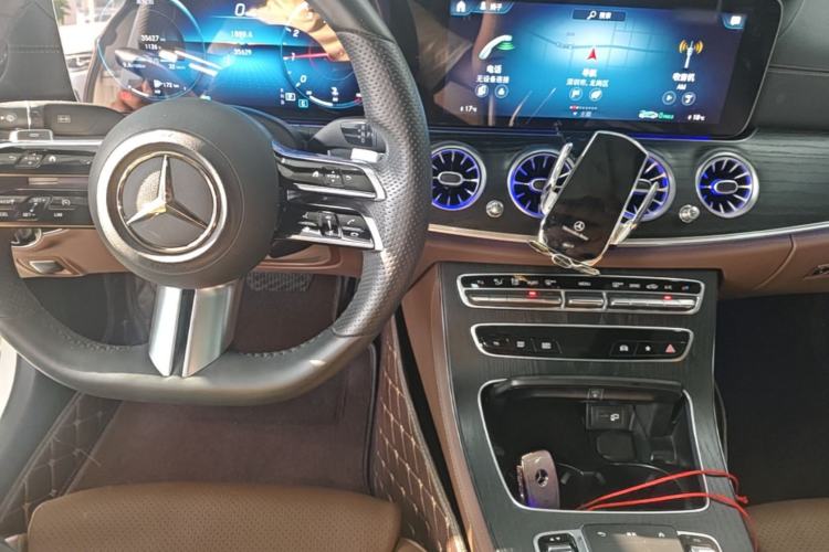 Used Mercedes-Benz E-Class 2022 E 260 L Sport Edition Center Console