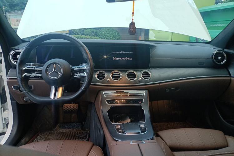 Used Mercedes-Benz E-Class 2022 E 260 Stylish Sports Edition Center Console