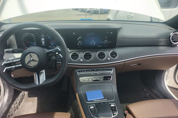 Used Mercedes-Benz E-Class 2022 Revised E 300 L Sporty and Stylish Edition Center Console