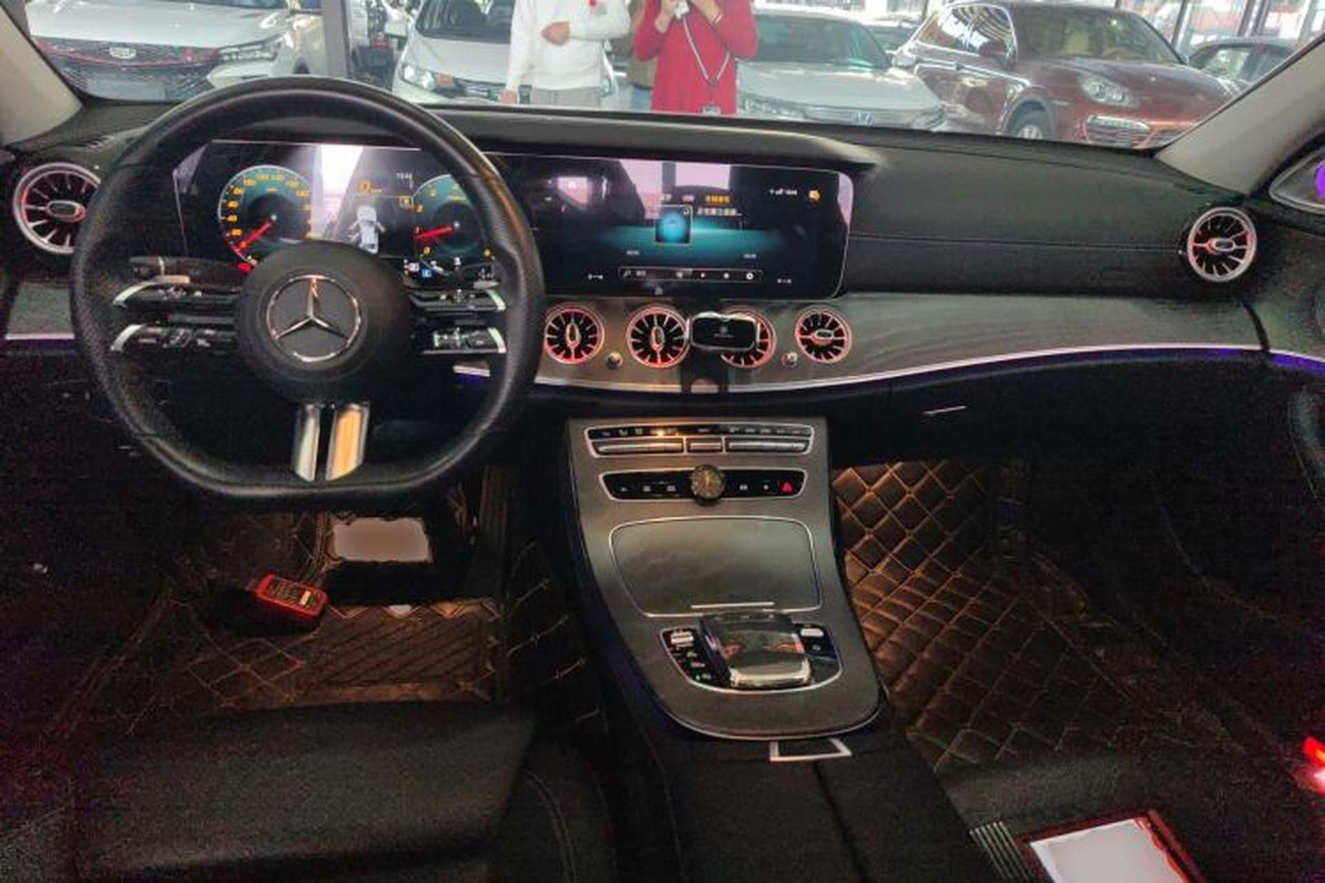 Used Mercedes-Benz E-Class 2022 E 260 L Sport Edition Center Console