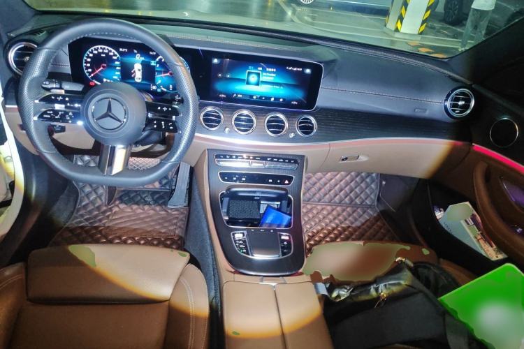 Used Mercedes-Benz E-Class 2022 Revised E 300 L Sporty and Stylish Edition Center Console