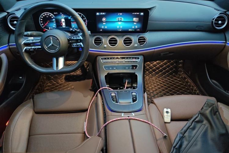 Used Mercedes-Benz E-Class 2022 Revised E 300 L Sport Luxury Edition Center Console