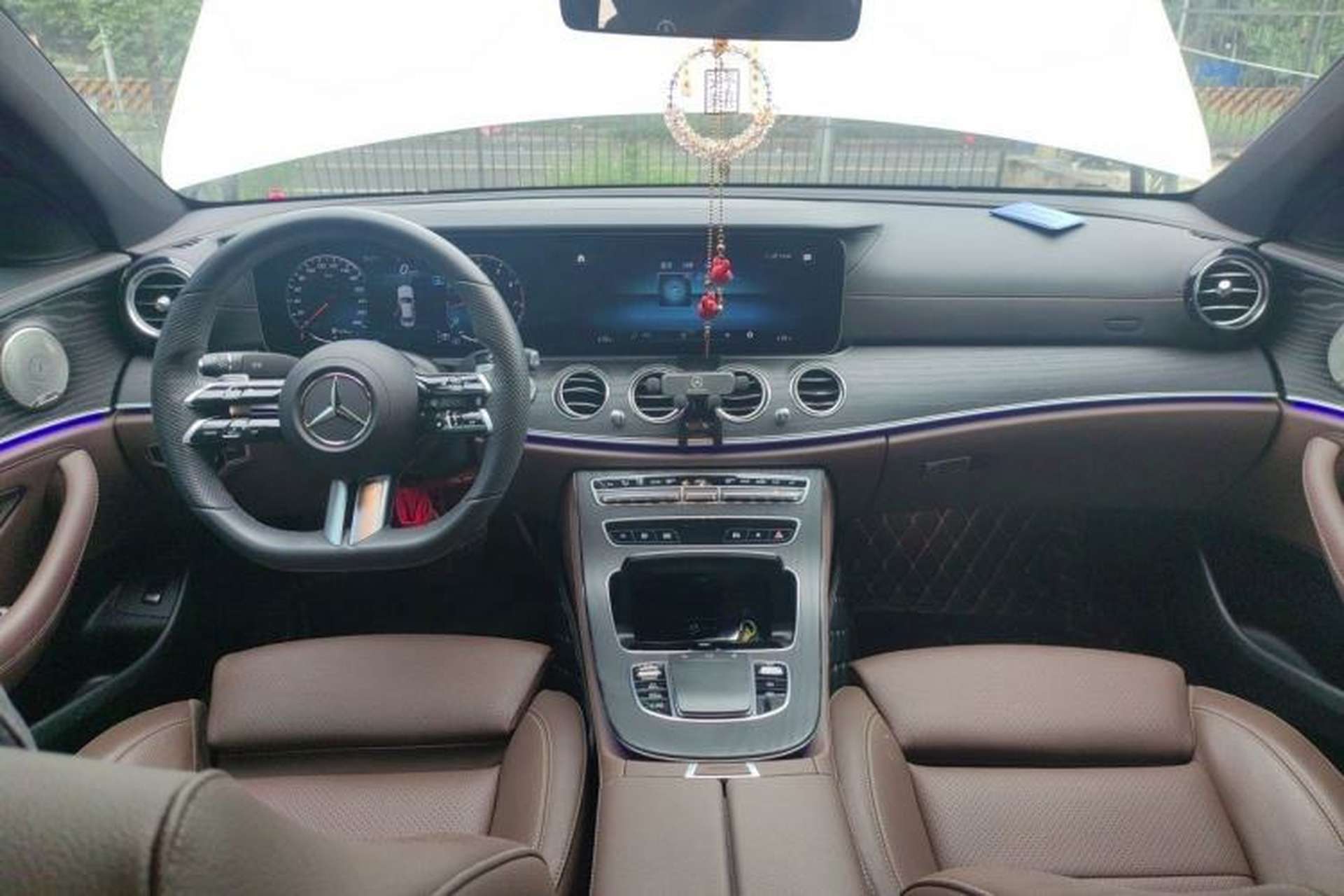 Used Mercedes-Benz E-Class 2022 Revised E 300 L Sport Luxury Edition Center Console