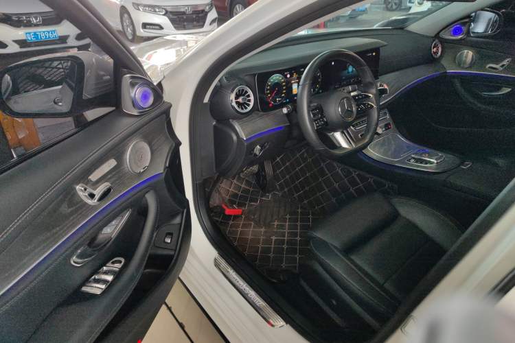 Used Mercedes-Benz E-Class 2022 E 260 L Sport Edition Driver Seat