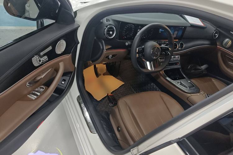 Used Mercedes-Benz E-Class 2022 E 300 Stylish Sports Edition Driver Seat