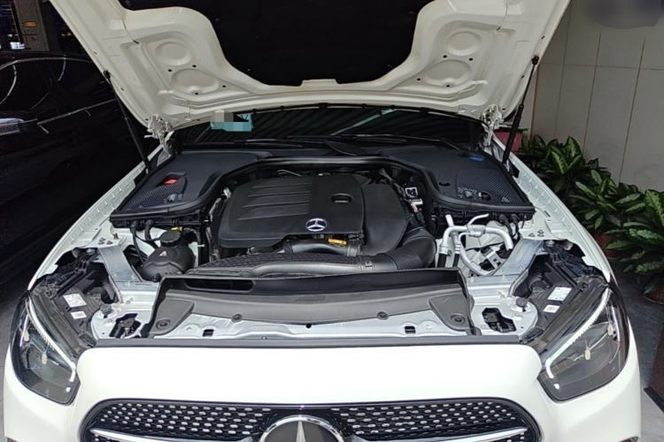 Used Mercedes-Benz E-Class 2022 E 260 L Sport Edition Engine Bay