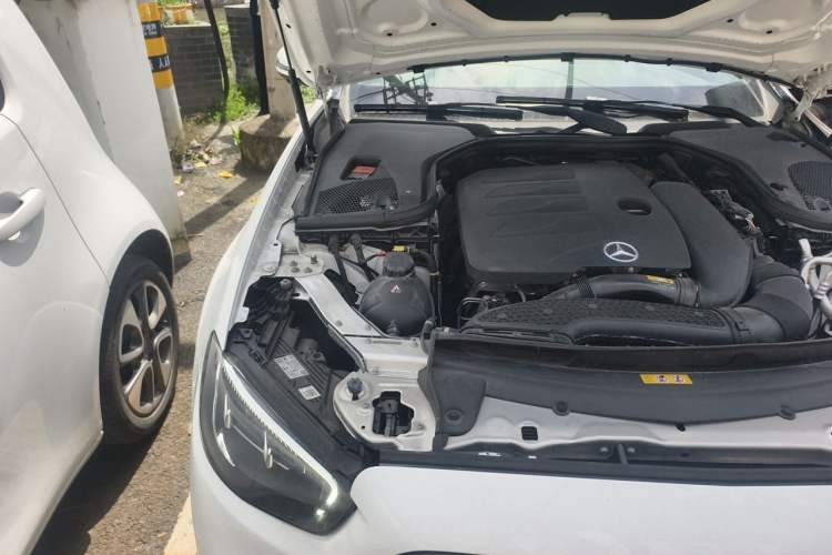 Used Mercedes-Benz E-Class 2022 Revised E 300 L Sporty and Stylish Edition Engine Bay Right