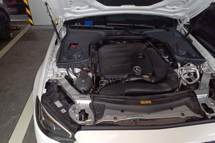 Used Mercedes-Benz E-Class 2022 Revised E 300 L Sporty and Stylish Edition Engine Bay Right