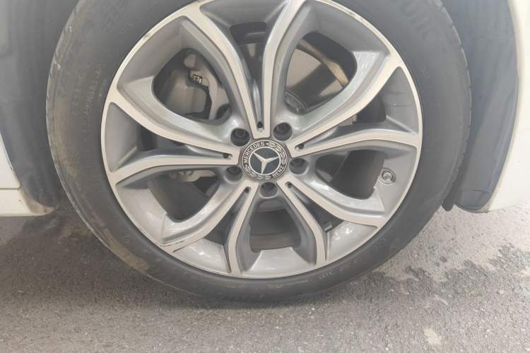 Used Mercedes-Benz E-Class 2022 Revised Version E 300 L Sporty and Stylish Edition Exterior 1