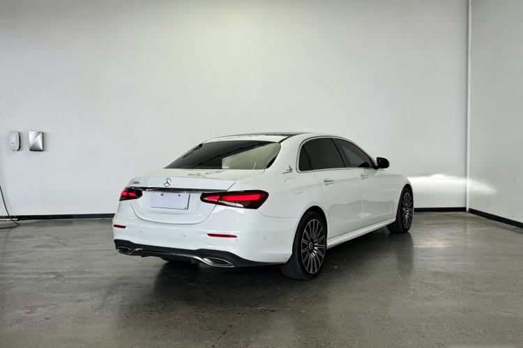 Used Mercedes-Benz E-Class 2022 Revised Version E 300 L Sport Luxury Edition Exterior 4