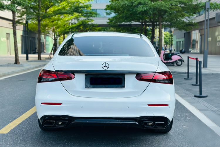 Used Mercedes-Benz E-Class 2022 Revised E 300 L Sporty and Stylish Edition Exterior 5