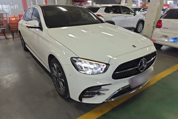 Used Mercedes-Benz E-Class 2022 Revised Version E 300 L Sport Luxury Edition Front Right 45 Deg