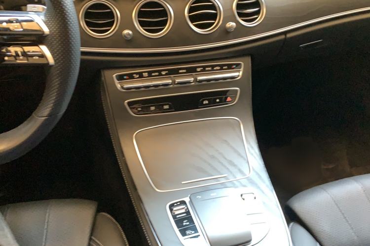 Used Mercedes-Benz E-Class 2022 E 260 Stylish Sports Edition Gear Lever