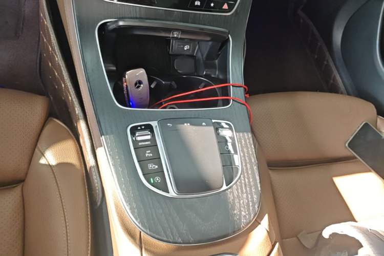 Used Mercedes-Benz E-Class 2022 E 260 L Sport Edition Gear Lever
