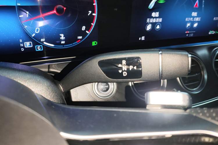 Used Mercedes-Benz E-Class 2022 E 260 Stylish Sports Edition Gear Lever