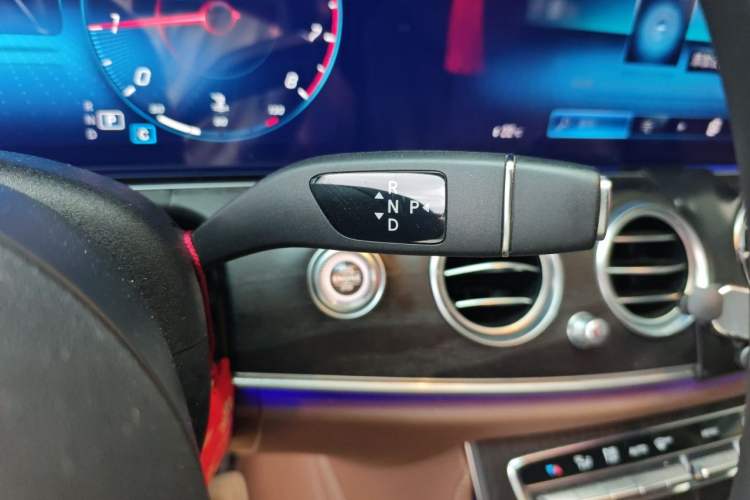 Used Mercedes-Benz E-Class 2022 Revised E 300 L Sporty and Stylish Edition Gear Lever