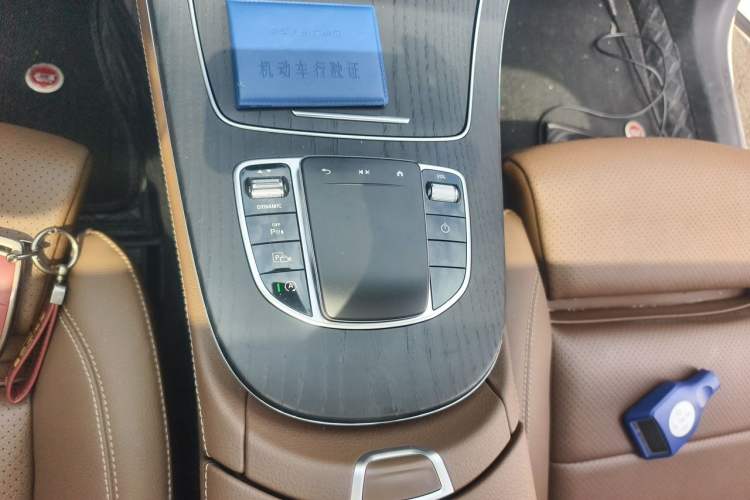 Used Mercedes-Benz E-Class 2022 Revised E 300 L Sporty and Stylish Edition Gear Lever