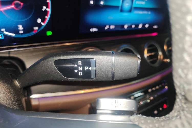 Used Mercedes-Benz E-Class 2022 Revised E 300 L Sporty and Stylish Edition Gear Lever