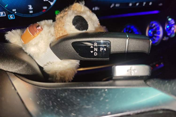 Used Mercedes-Benz E-Class 2022 E 260 Stylish Sports Edition Gear Lever