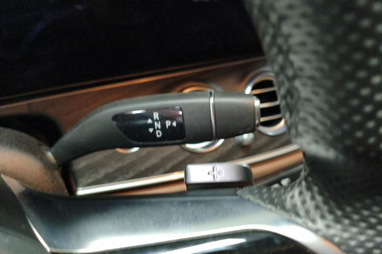 Used Mercedes-Benz E-Class 2022 Revised E 300 L Sporty and Stylish Edition Gear Lever
