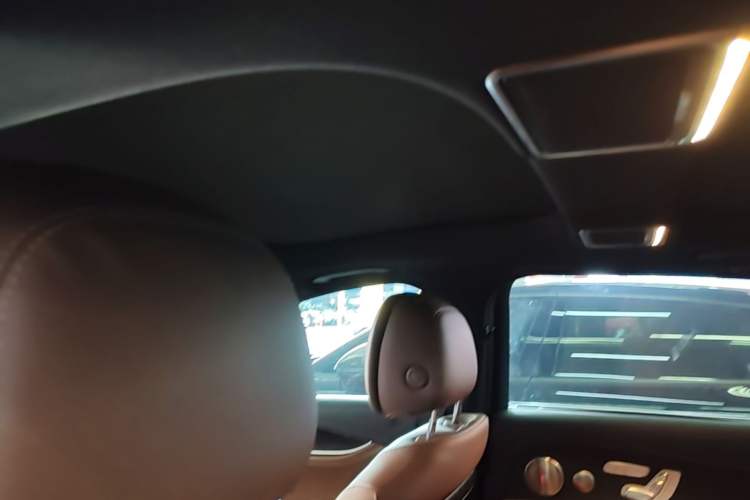 Used Mercedes-Benz E-Class 2022 Second Facelift E 300 L Sport Luxury Edition Headliner
