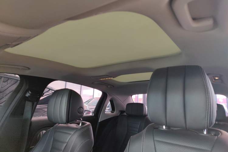 Used Mercedes-Benz E-Class 2022 E 260 L Sport Edition Headliner