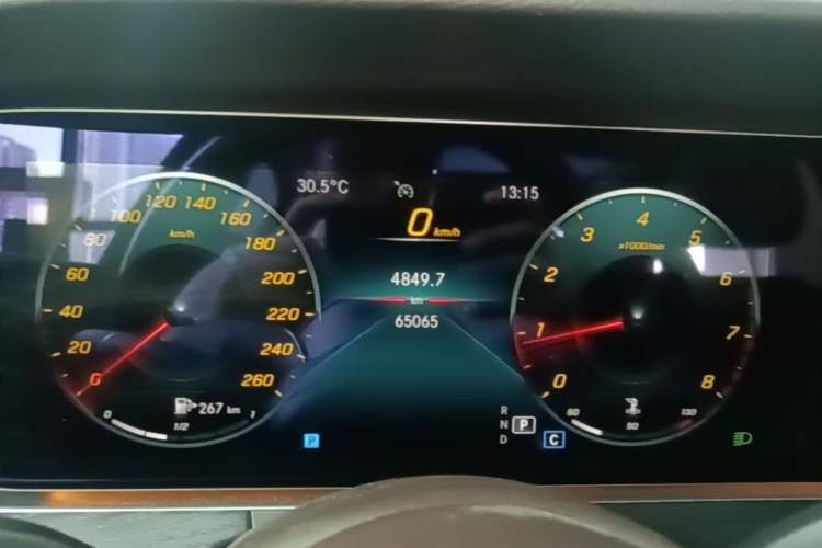 Used Mercedes-Benz E-Class 2022 Second Facelift E 300 L Fashion Edition Instrument Cluster