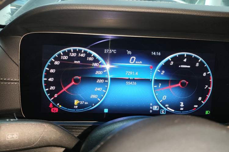 Used Mercedes-Benz E-Class 2022 E 260 Stylish Sports Edition Instrument Cluster