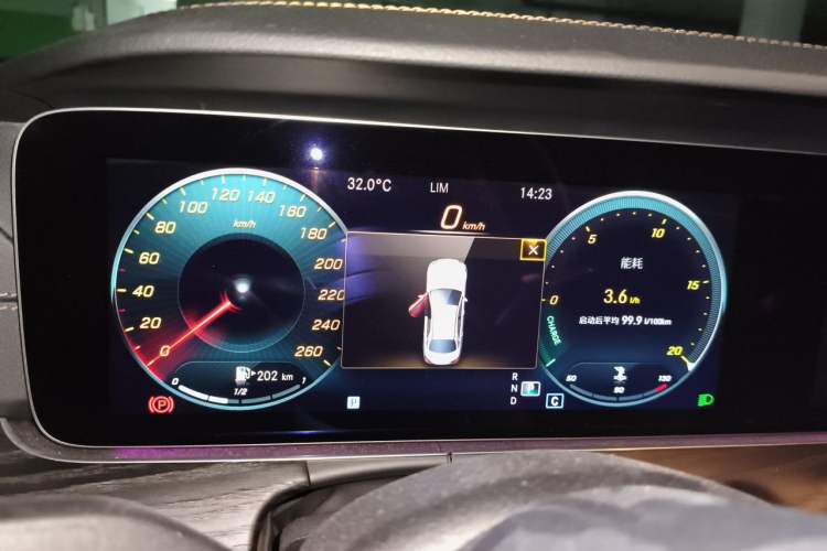 Used Mercedes-Benz E-Class 2022 Revised E 300 L Sporty and Stylish Edition Instrument Cluster