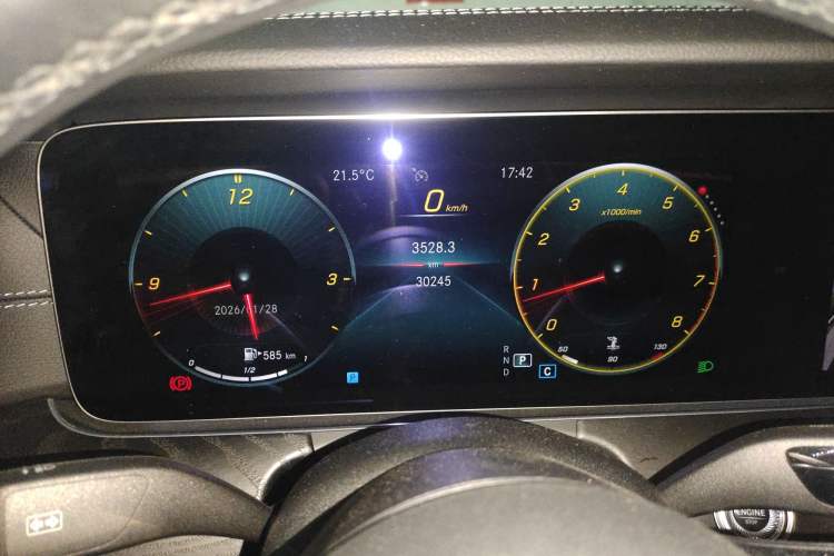 Used Mercedes-Benz E-Class 2022 E 260 Stylish Sports Edition Instrument Cluster