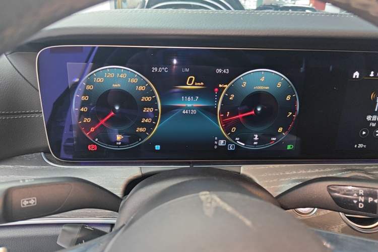 Used Mercedes-Benz E-Class 2022 Revised Version E 300 L Sporty and Stylish Edition Instrument Cluster