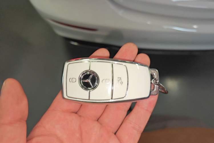 Used Mercedes-Benz E-Class 2022 Revised Version E 300 L Sport Luxury Edition Interior 1