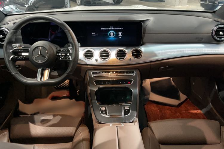 Used Mercedes-Benz E-Class 2022 Revised E 300 L Sporty and Stylish Edition Interior 3