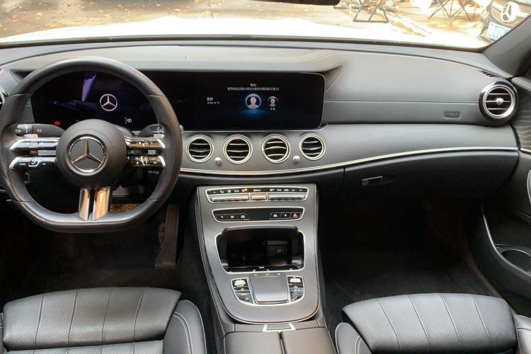 Used Mercedes-Benz E-Class 2022 E 260 Stylish Sports Edition Interior 3