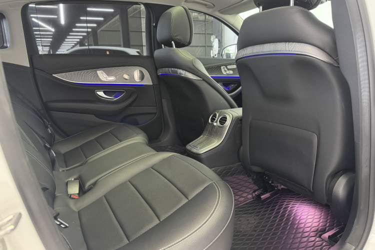 Used Mercedes-Benz E-Class 2022 Revised Version E 300 L Sport Luxury Edition Interior 3