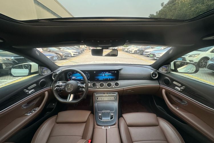 Used Mercedes-Benz E-Class 2022 Revised E 300 L Sporty and Stylish Edition Interior 3