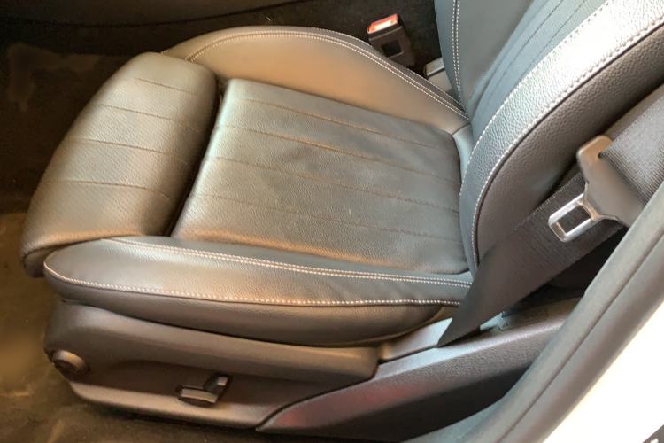 Used Mercedes-Benz E-Class 2022 E 260 Stylish Sports Edition Interior 4