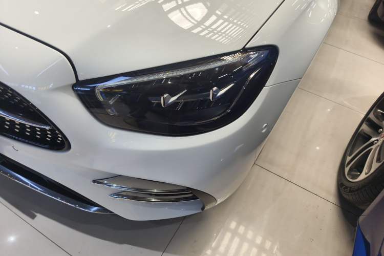 Used Mercedes-Benz E-Class 2022 E 300 L Sporty and Stylish Model Left Front Headlight