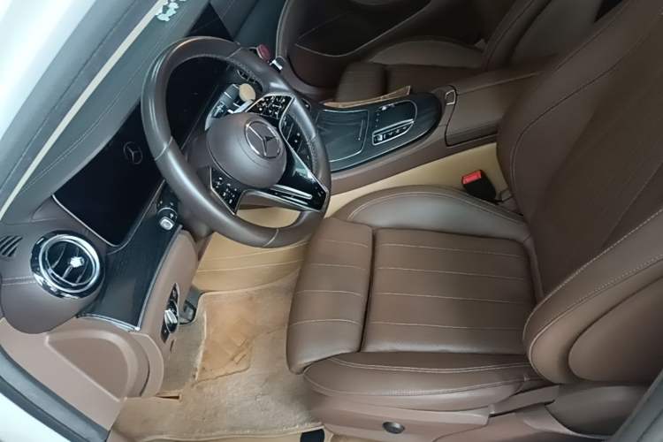 Used Mercedes-Benz E-Class 2022 Second Facelift E 300 L Fashion Edition Left Front Seat